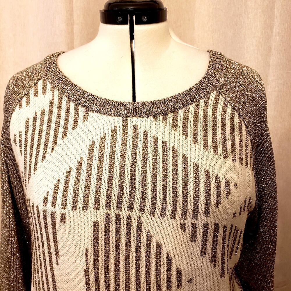 Lane Bryant Asymmetric Gold/Silver Sparkle Pullover Sweater | Size 14/16 | NWT - Picture 2 of 10